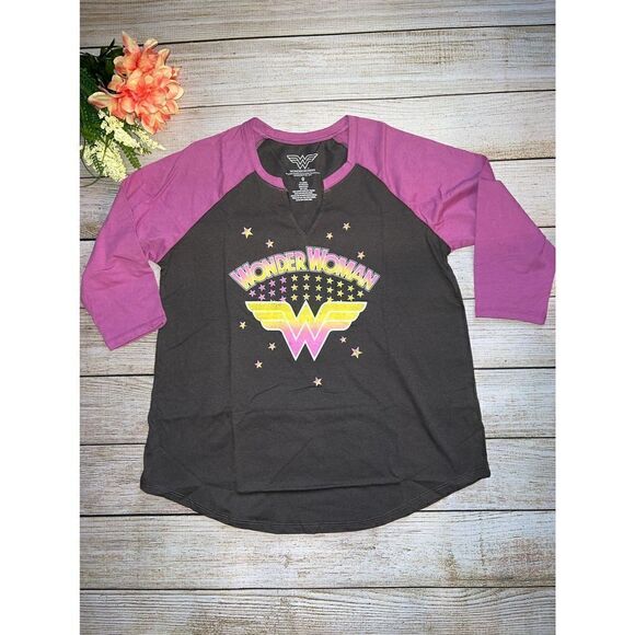 Torrid Wonder Woman Split Neck Raglan Tee (sz 0) - Picture 2 of 6